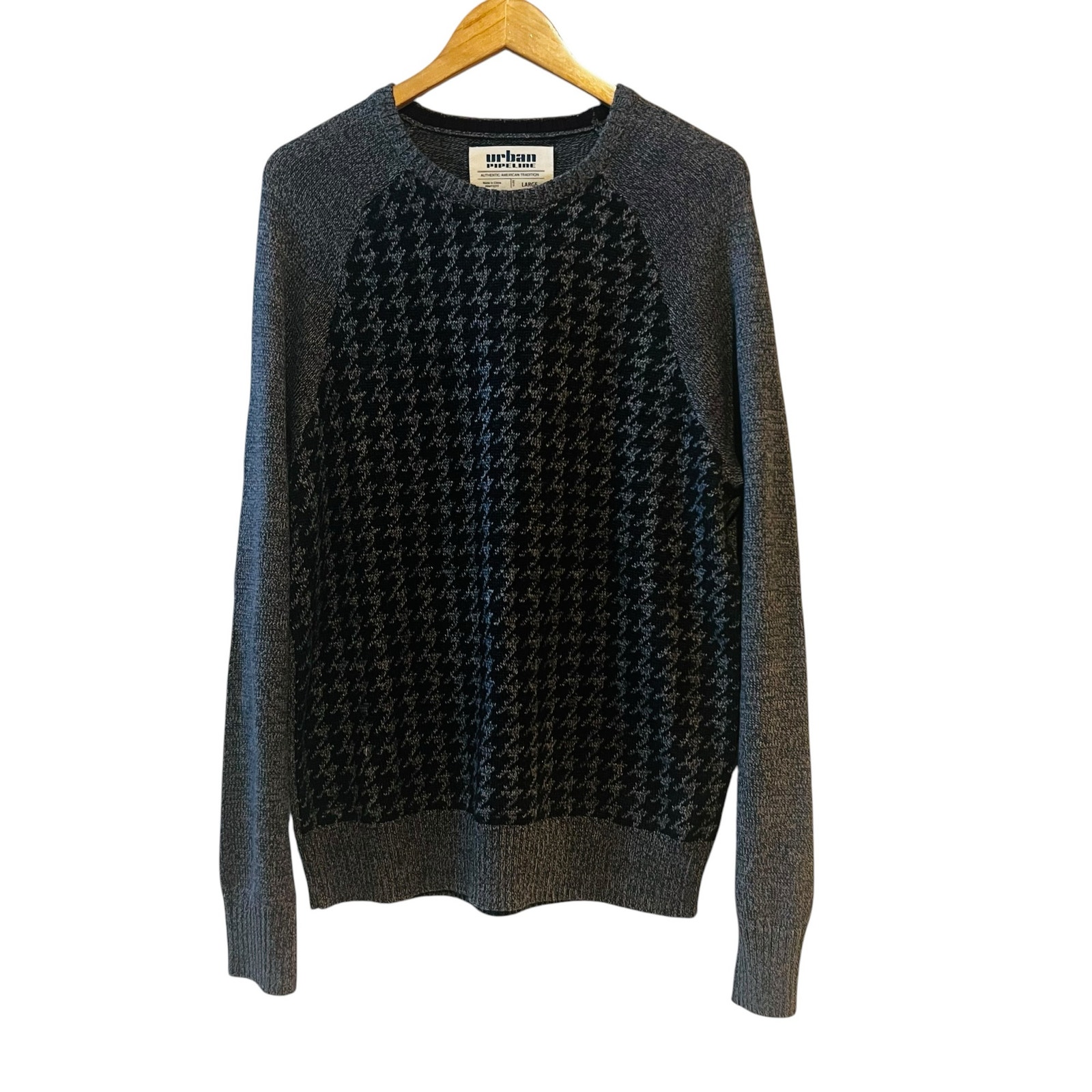 Urban Pipeline Men’s Houndstooth Crew Neck Sweater Size L Large Nwt Gray — image 2 of 8